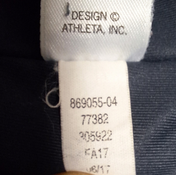 Athleta Leggings dark gray in a womens small. Pre-loved and in excellent conditi - Picture 6 of 7